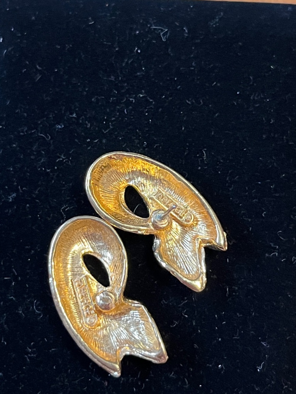 Earrings - Picture 2 of 3